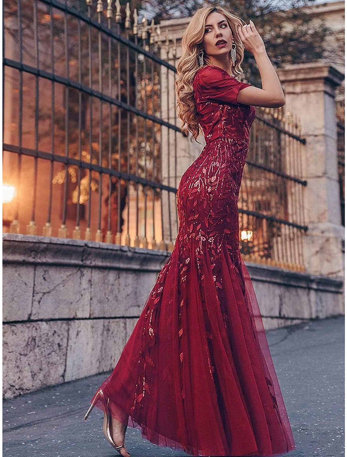 Mermaid / Trumpet Evening Gown Empire Dress Wedding Guest Floor Length Short Sleeve Jewel Neck Bridesmaid Dress Tulle with Embroidery